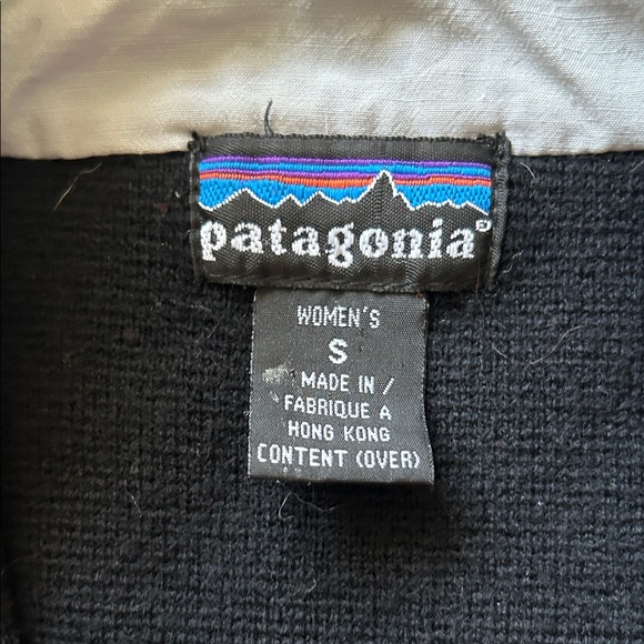 Patagonia women’s Black wool Half-Zip Sweater - Picture 2 of 2